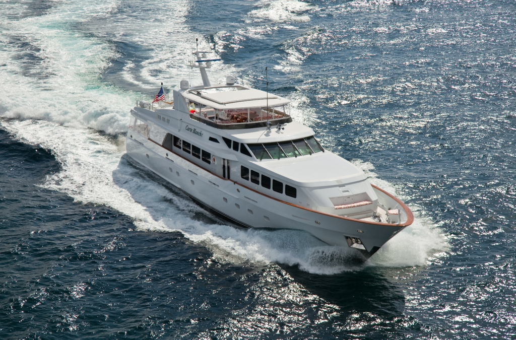 CARTE BLANCHE Yacht for Charter - IYC