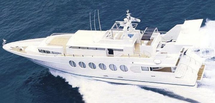 Photo of Lady Arraya NOT FOR CHARTER