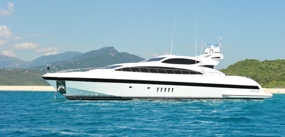 madame x yacht