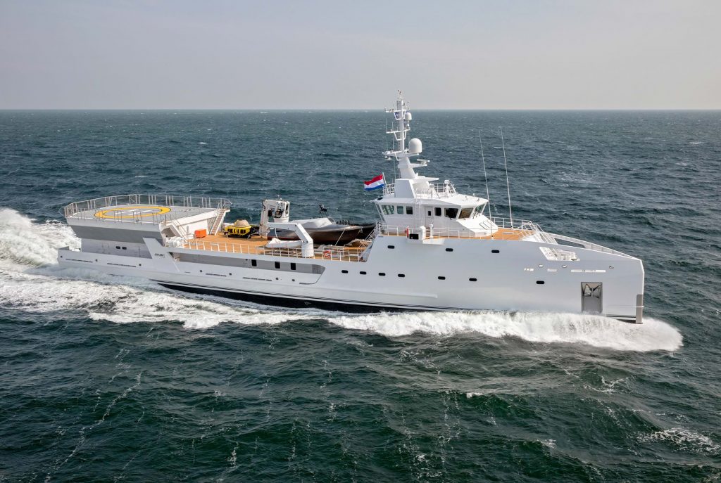 DAMEN-GAME-CHANGER yacht support