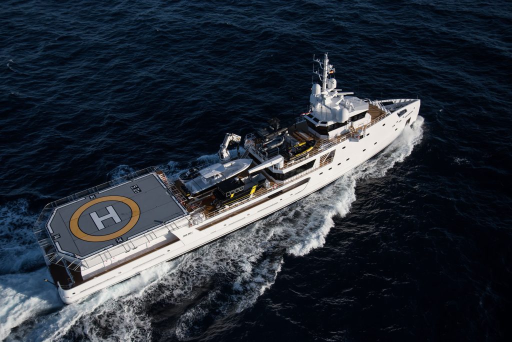 DAMEN-GAME-CHANGER yacht support